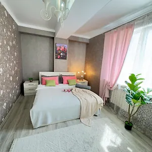 https://new-luxary-apartment-i-the-city-center.hotels-of-almaty.com